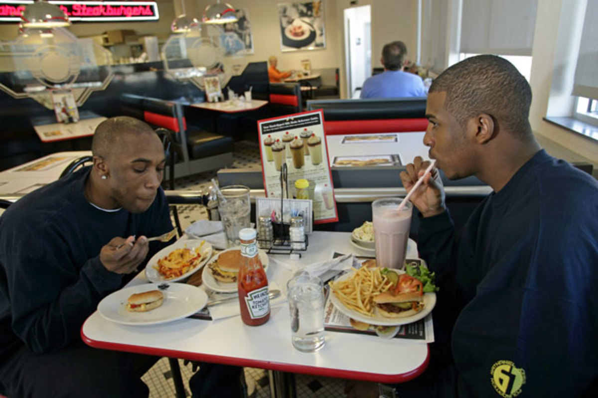 chris-paul-speedy-claxton.jpg